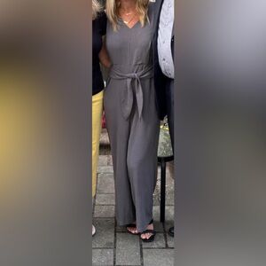 Gray jumper short sleeve wore once